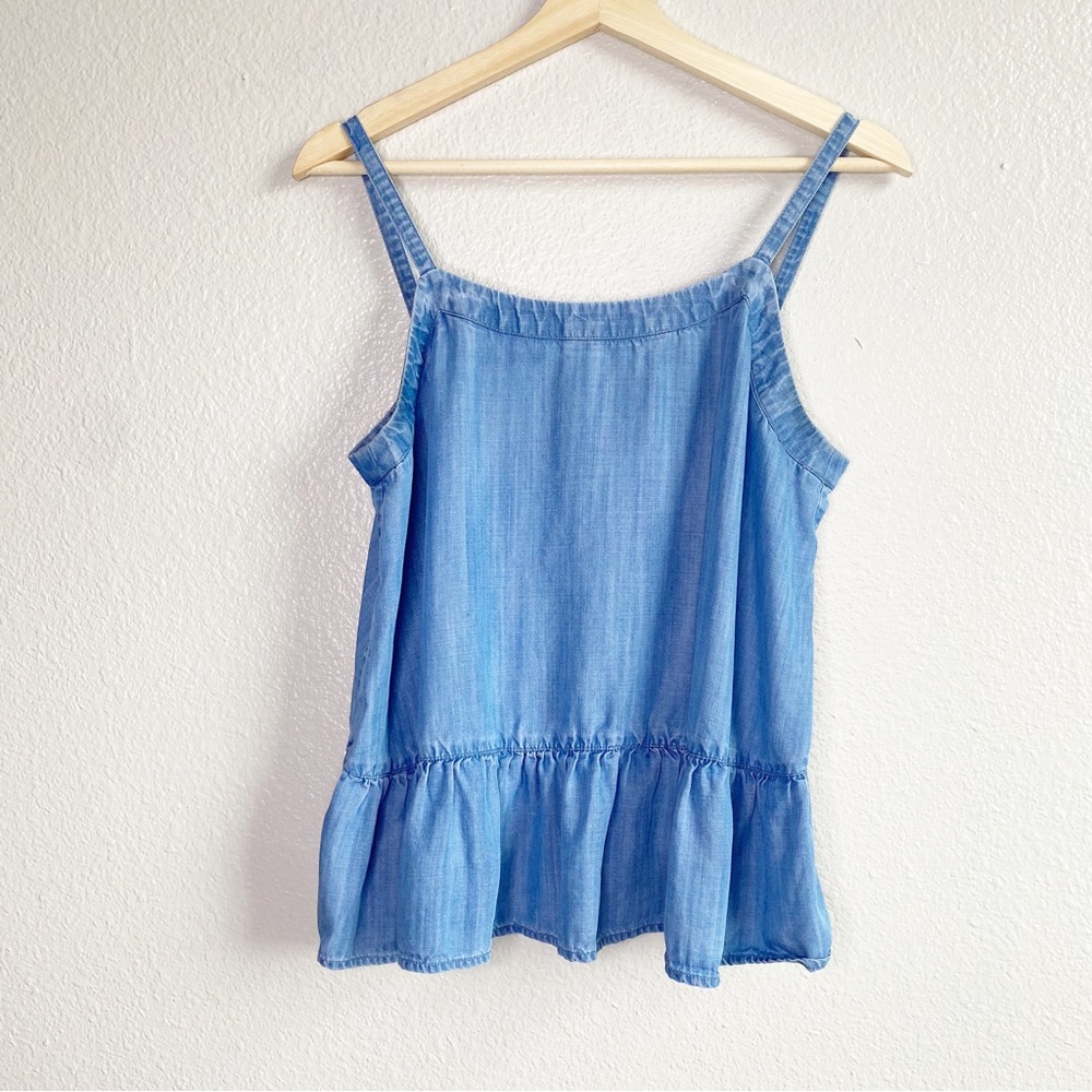 Crown & Ivy Blue Chambray Ruffle Hem Tank Top Medium Petite
